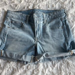 A&E denim shorts 🩵